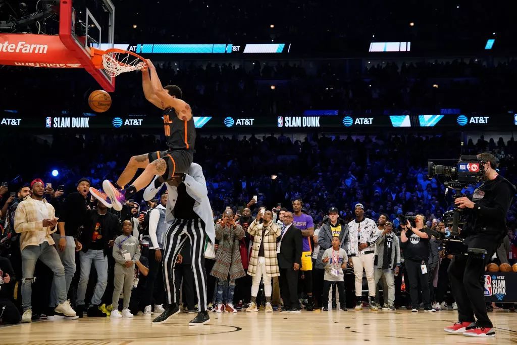 但中锋位置 但中锋位置